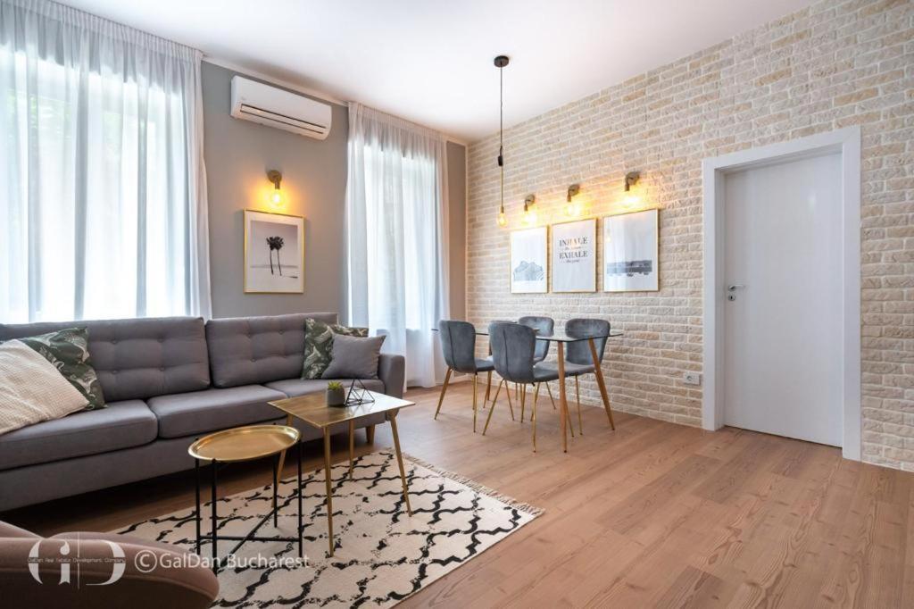 The Loft Luxury Apartments-Near The Park In The City Center ブカレスト エクステリア 写真