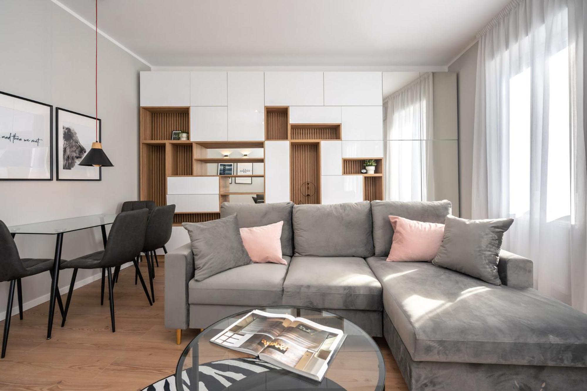 The Loft Luxury Apartments-Near The Park In The City Center ブカレスト エクステリア 写真